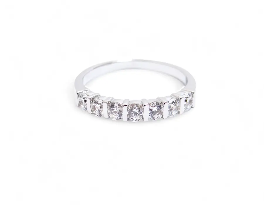 Alliance demi-tour diamants or blanc
