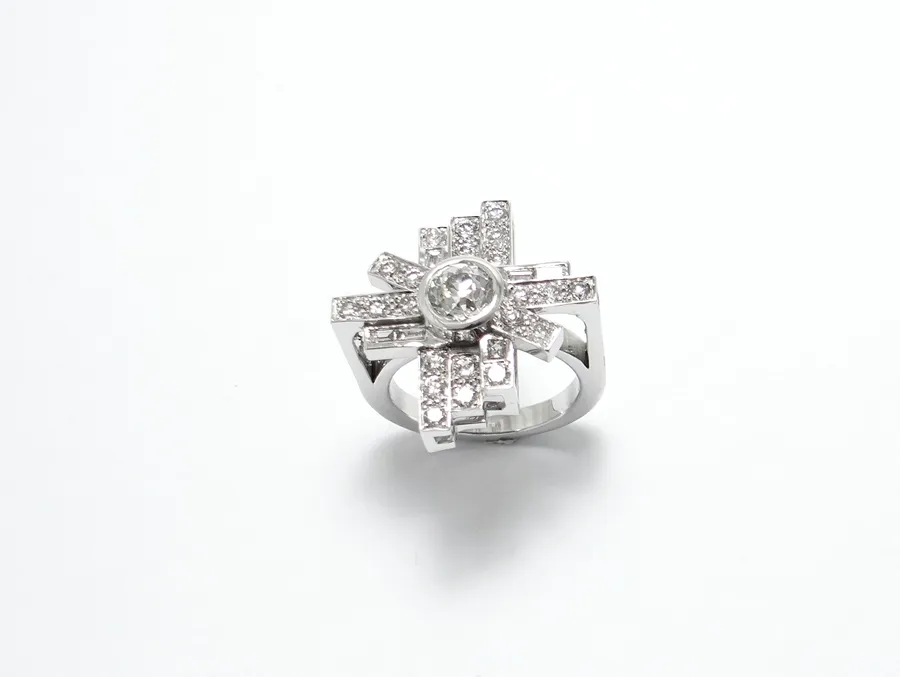 Art Deco Diamond Ring in Palladium White Gold, Made near Nantes
