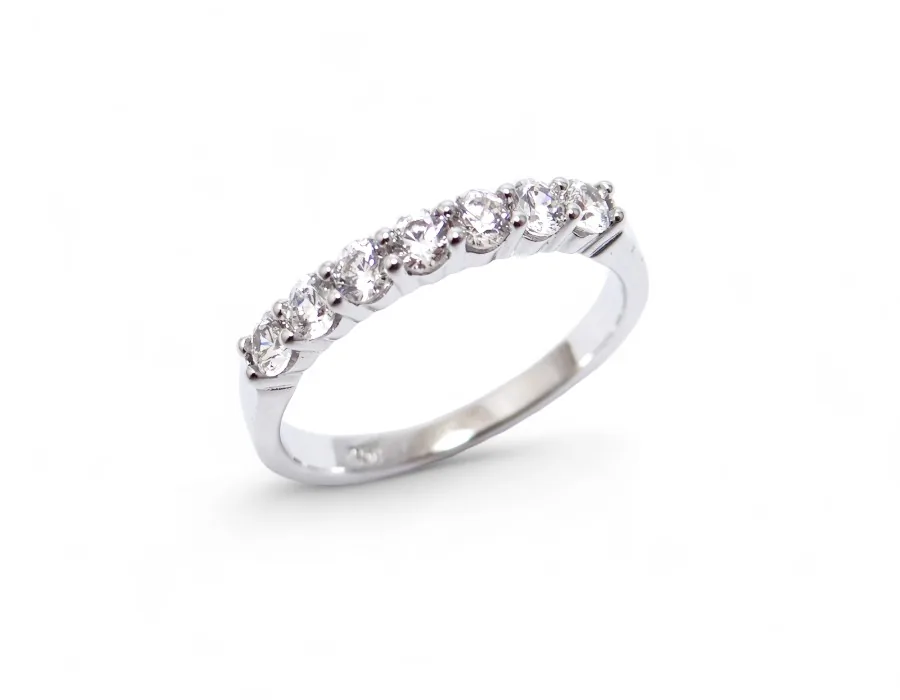 demi alliance serti griffes diamant naturel monture or blanc 750 bague de mariage