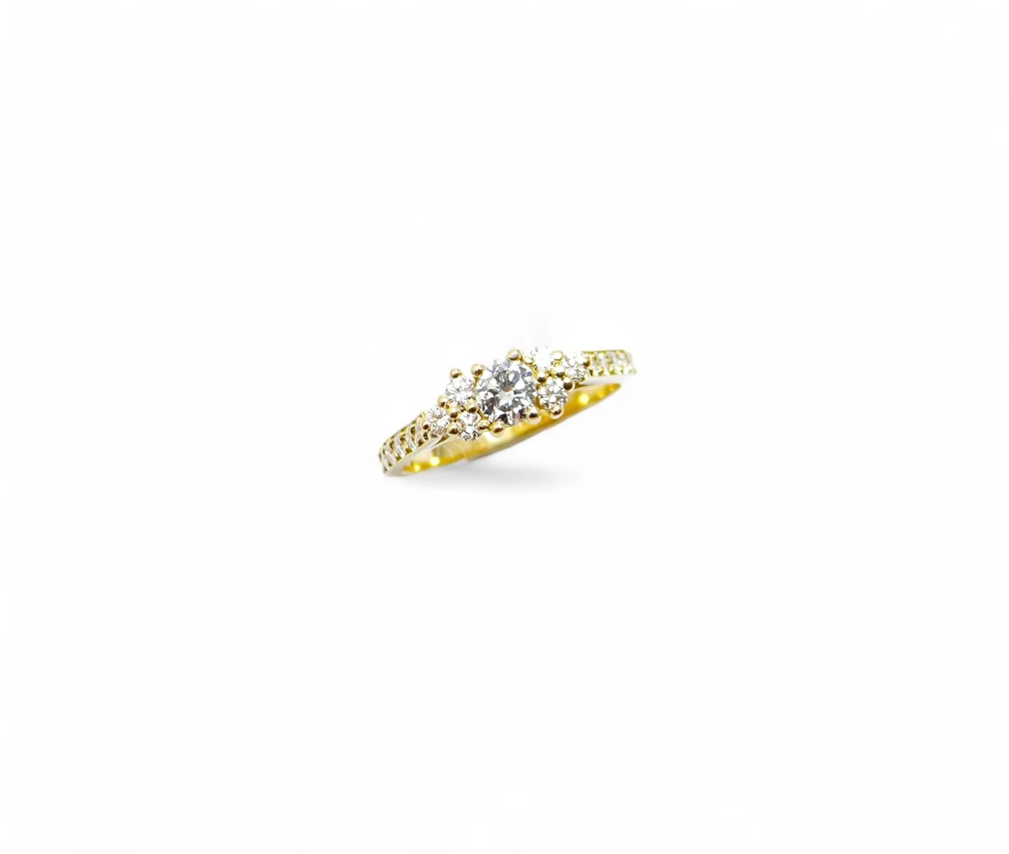 bague fiançailles diamants serti griffes monture or jaune 18 carats