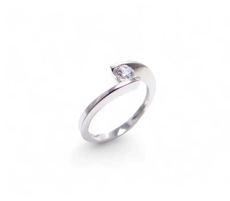 solitaire diamant naturel monture blanc 18 carats