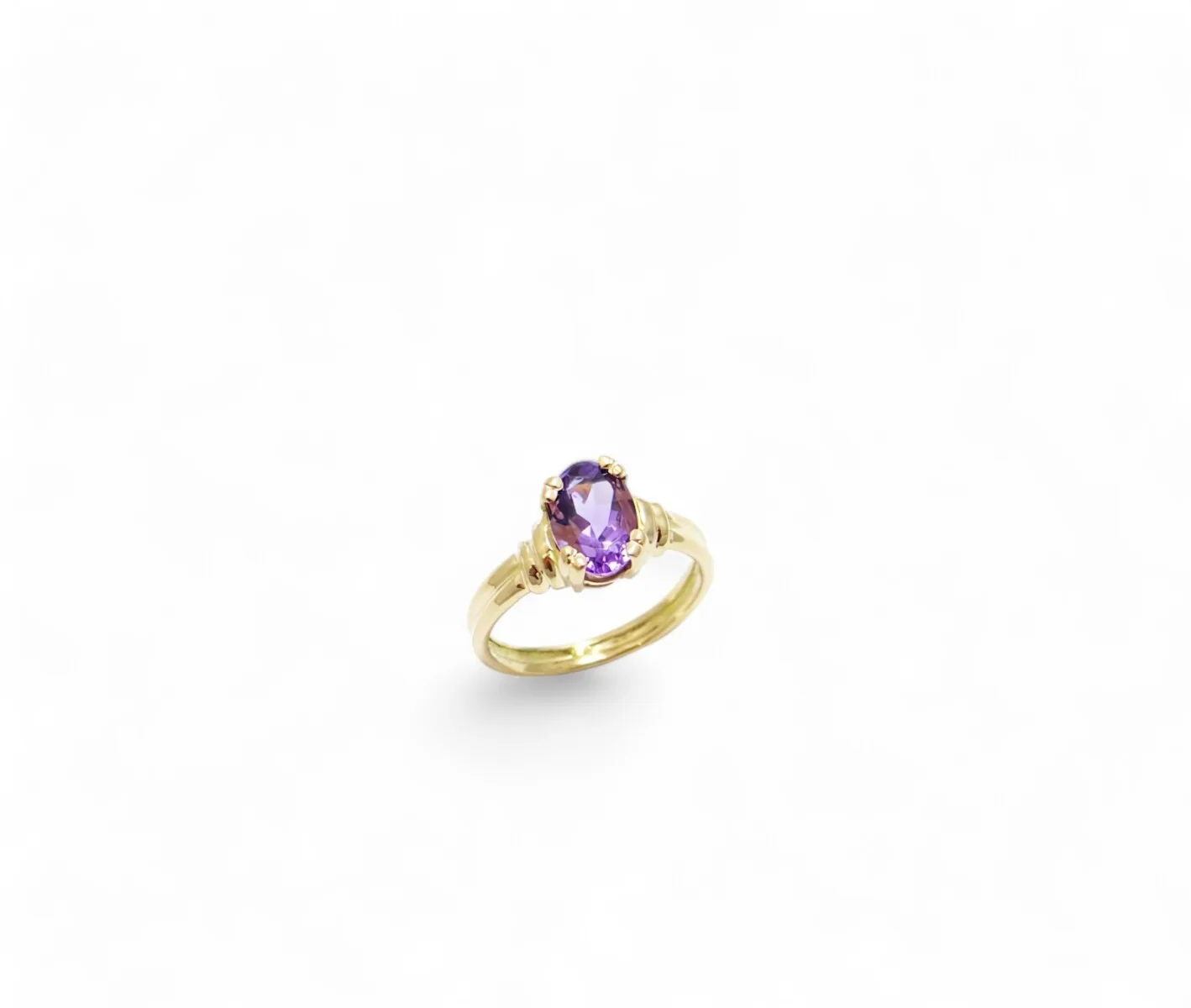 monture or jaune 18 carats avec une amethyste ovale 8/6mm