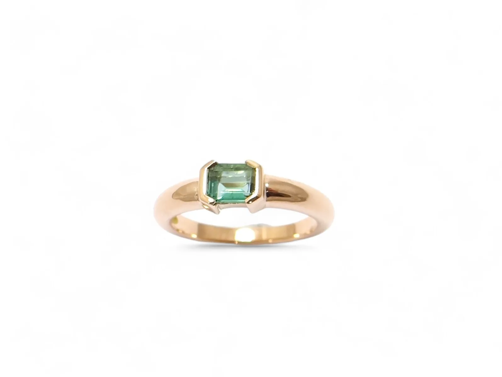 bague tourmaline verte taille émeraude monture or rose 18 carats