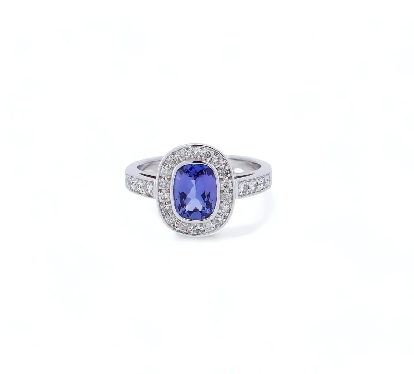 bague tanzanite coussin diamant monture or blanc 18 carats