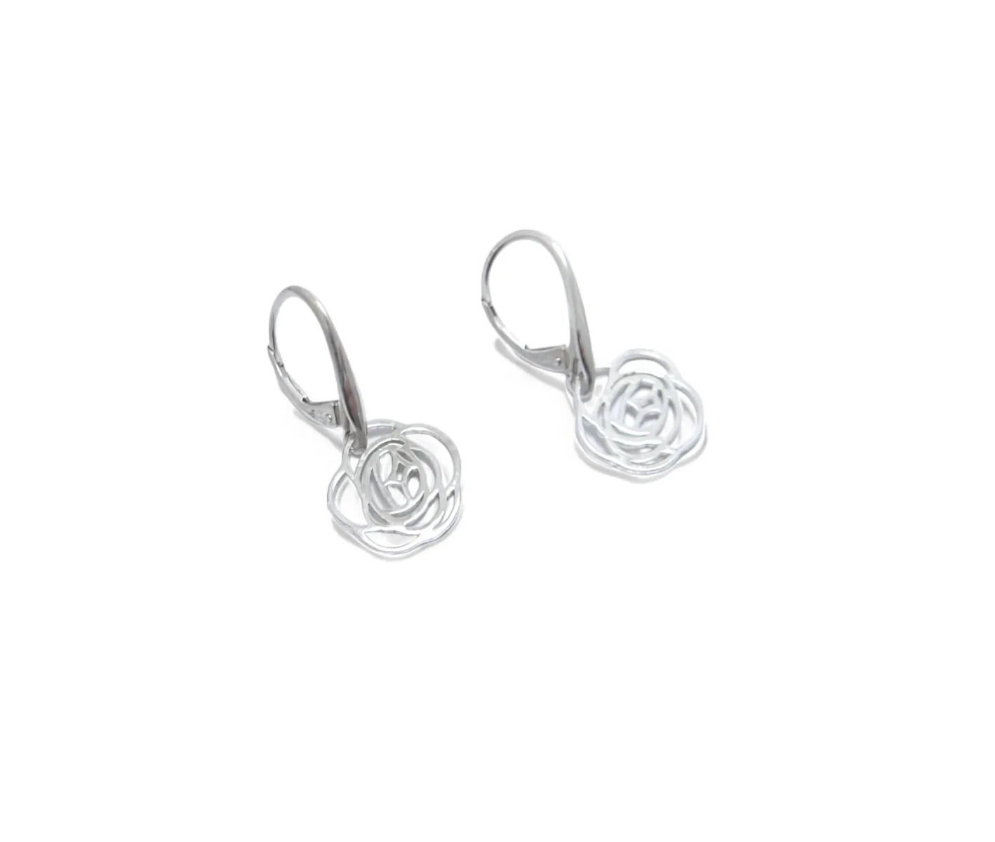 boucles d oreilles en forme de rose en argent 925
