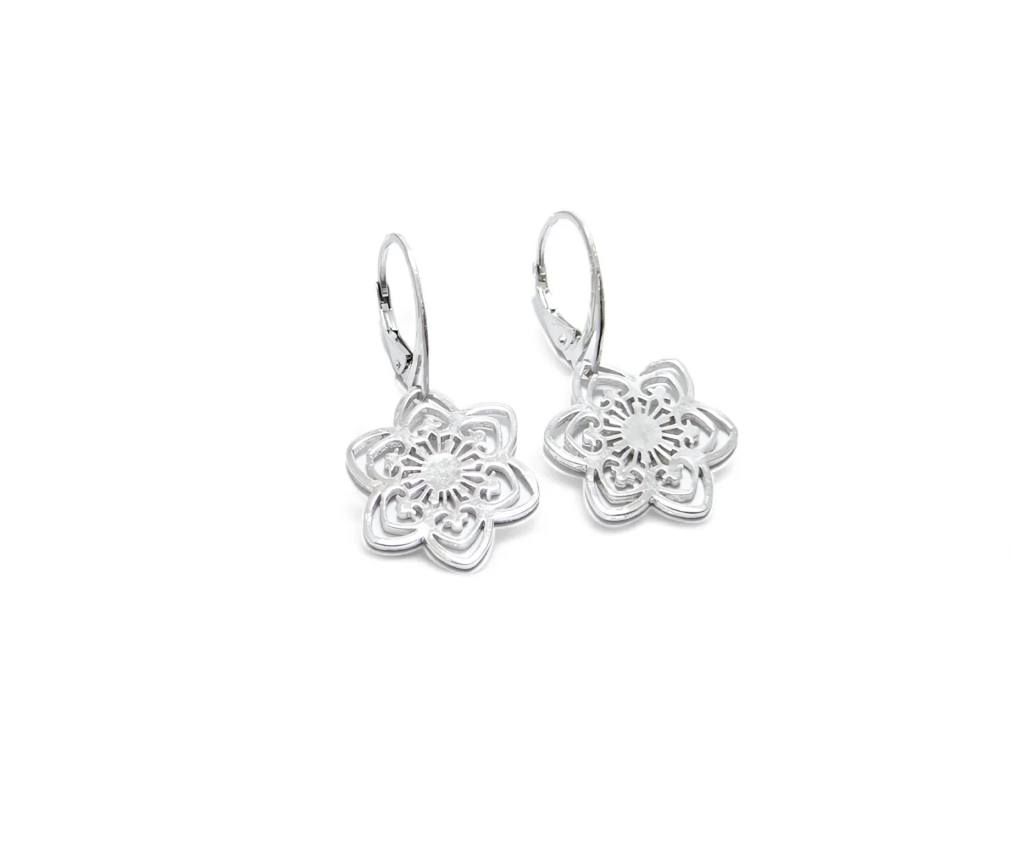 boucles d'oreilles flocon de neige en argent avec dormeuses