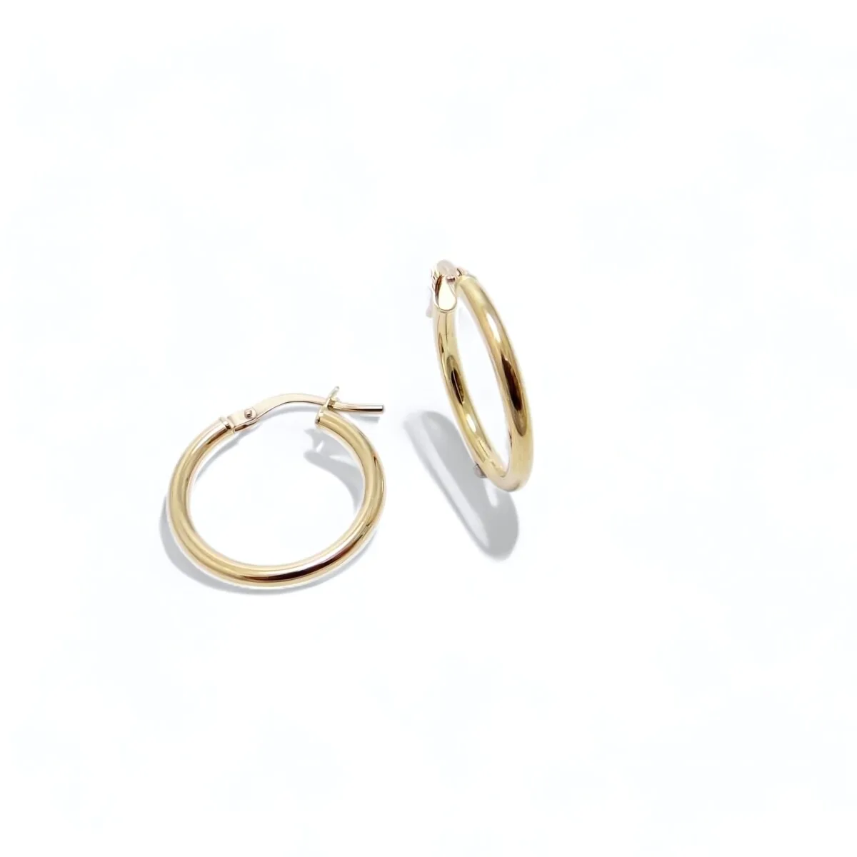 creoles en or jaune 18 carats