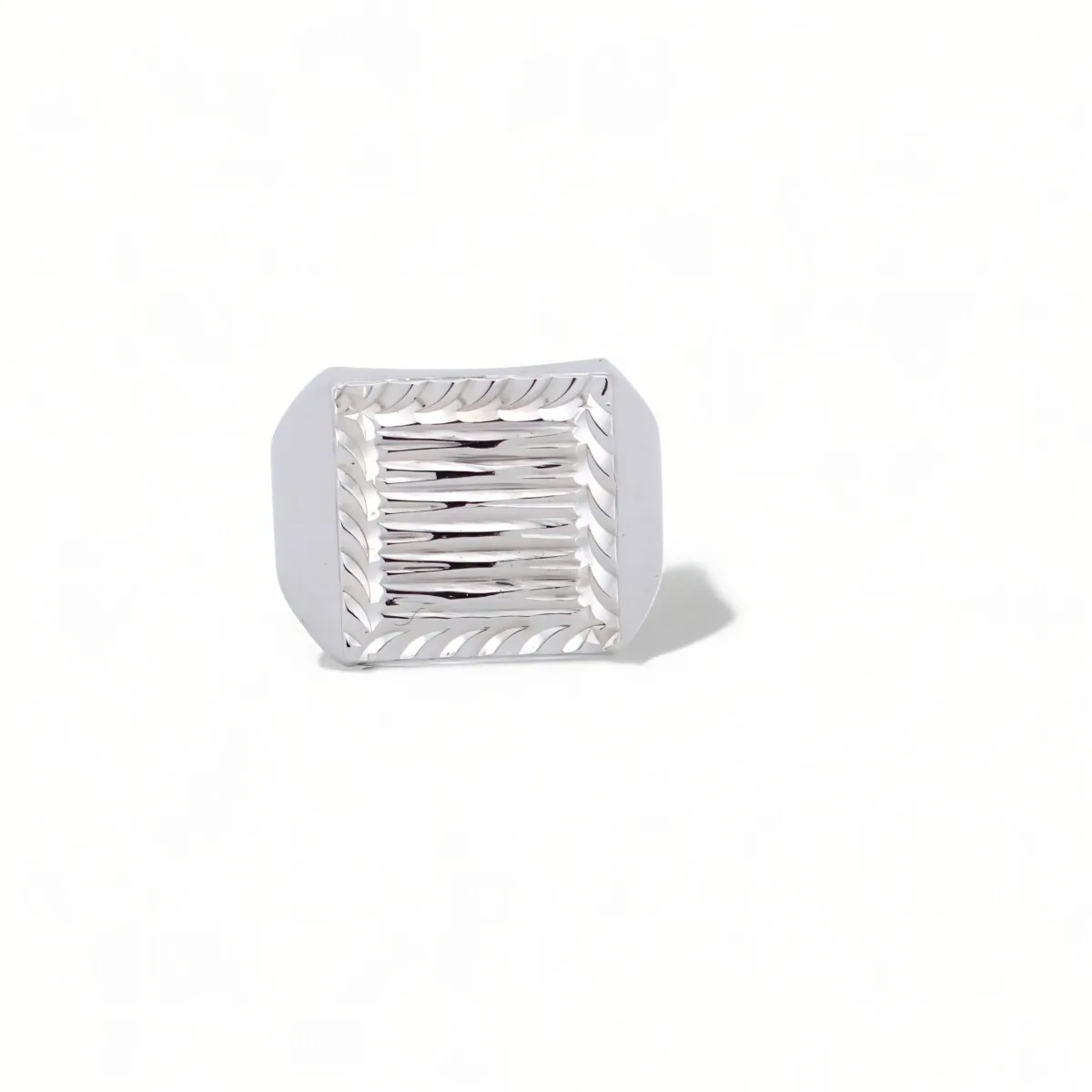 chevaliere en or 18 carats pour homme plateau carré d occasion a nantes