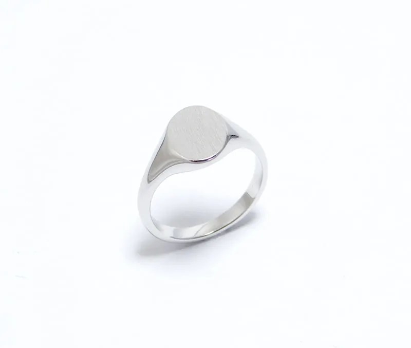 chavaliere petite en argent plateau rond