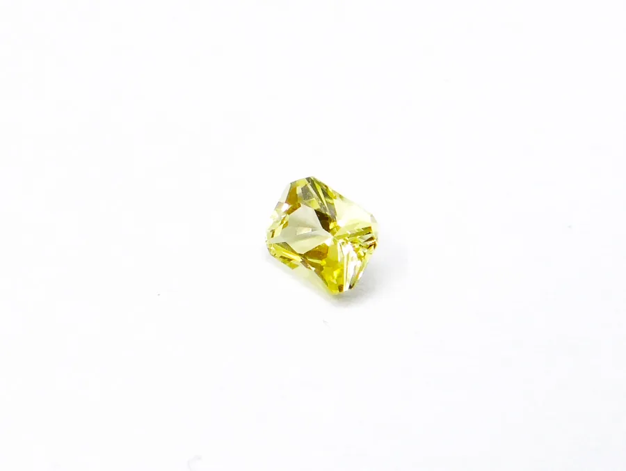 chrysoberyl magnifique couleur jaune taille coussin