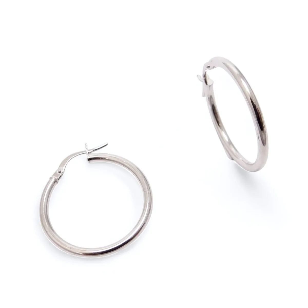 creoles en or blanc 18 carats 20 mm