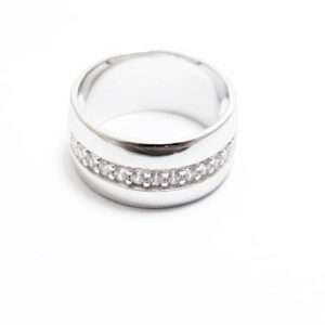 alliance demi tour diamants serti grains en or blanc