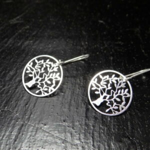 boucles d oreilles en forme d arbre de vie ajouré en argent 925 rhodié