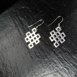 boucles d oreilles nœud infini en argent 925 rhodié