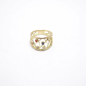 bague avec des de saphirs de toutes les couleurs en or jaune 18 carats