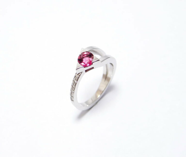 bague or blanc tourmaline rose diamants monture moderne or blanc 18 carats rhodié