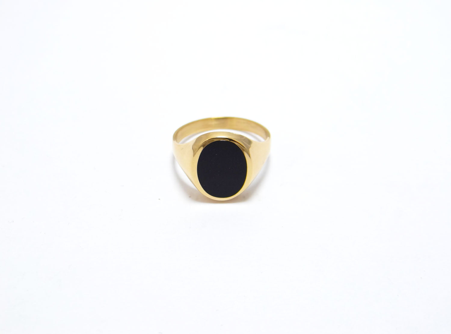 chevaliere homme onyx monture or jaune 18 carats