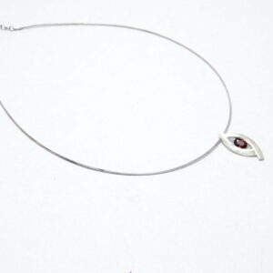 collier argent et grenat pyrope ovale 7/5 mm