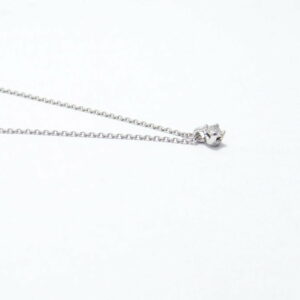 collier avec diamant rond serti 4 griffes