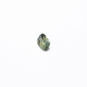 saphir vert en forme de coussin pierre précieuses en ventes en boutique