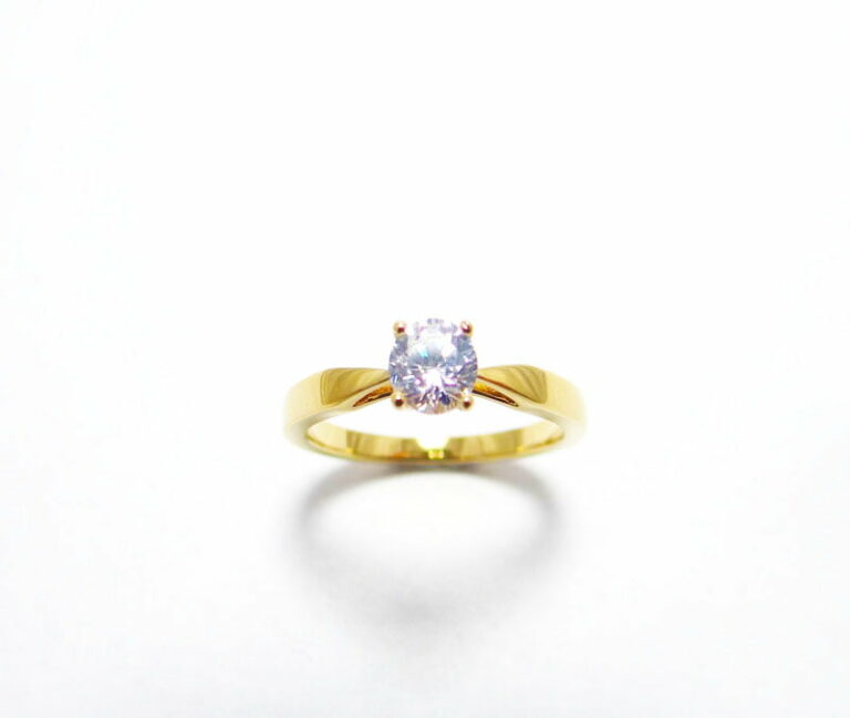 Solitaire  diamant  0.40 ct or jaune 18 carats