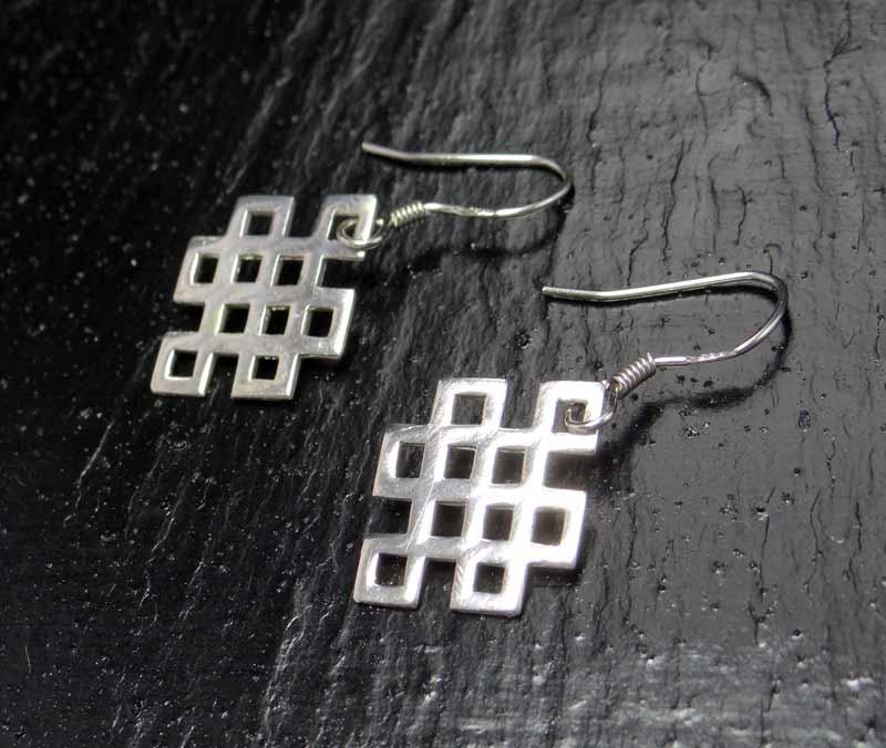 boucles d oreilles nœud infini en argent 925 rhodié