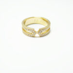 alliance en or jaune 18 carats serti de diamant