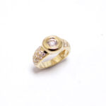 bague pneu en or jaune 18 carats diamant pavage et diamant centre 1 carats