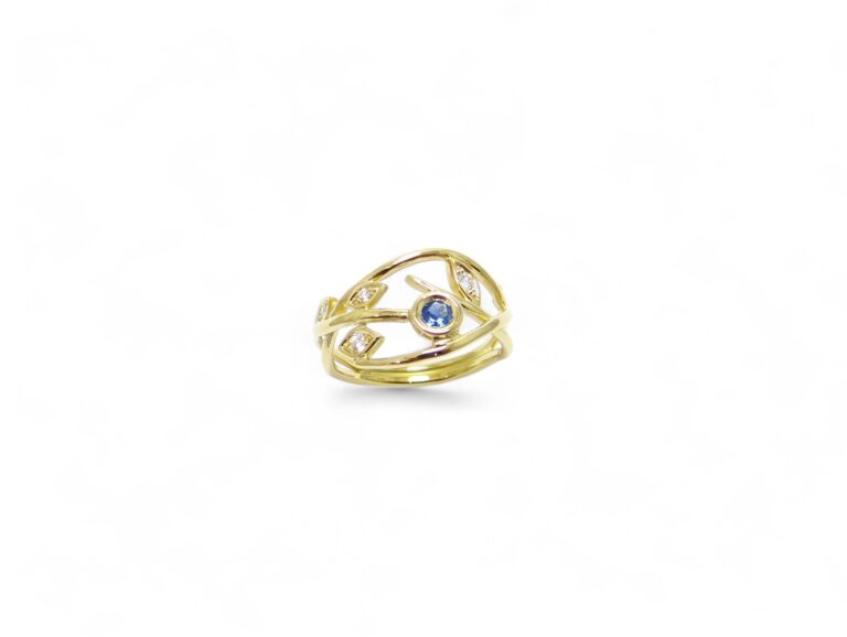 Bague Feuille en Or Jaune 18 Carats, Saphir Ceylan et Diamants