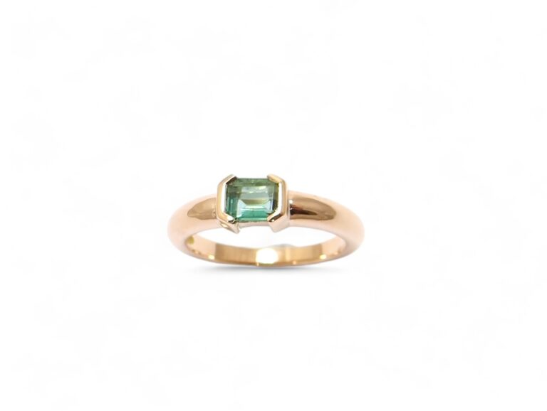 Bague Tourmaline Verte en Or Rose 18 Carats