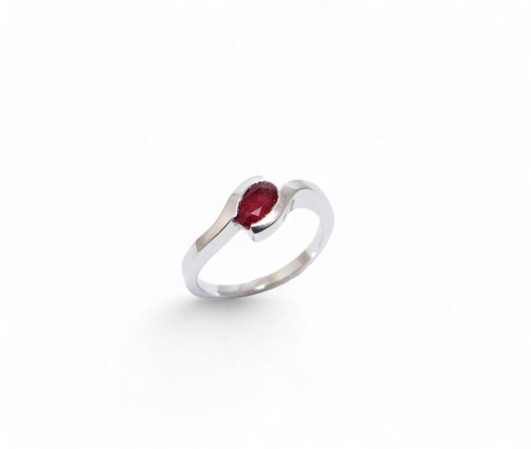 Bague rubis, or blanc 18 carats