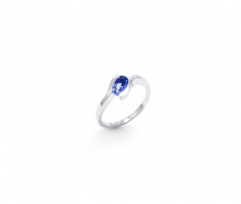Bague Saphir Ceylan et Or Blanc 18 Carats