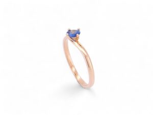 solitaire or rose et saphir ceylanbleu