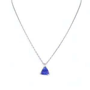 collier tanzanite troidia serti griffes avec chaine en or blanc 18 carats