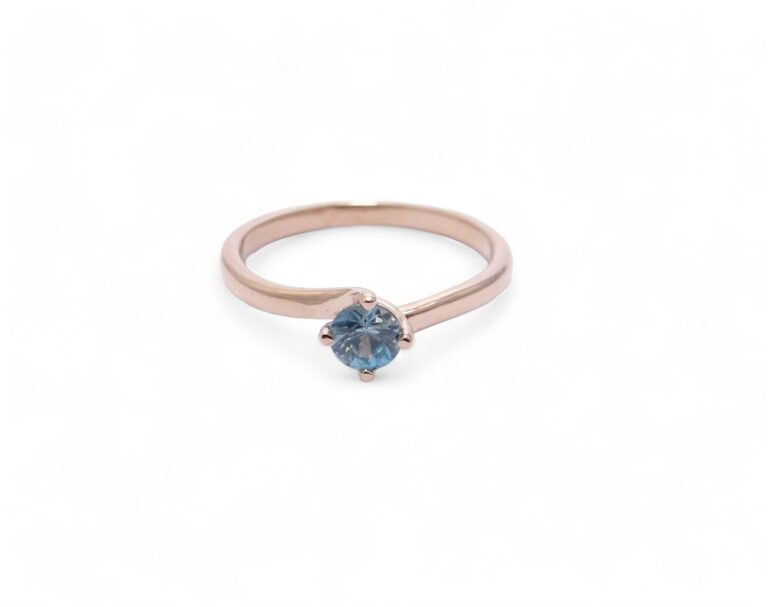 solitaire zircon bleu naturel or rose 18 carats