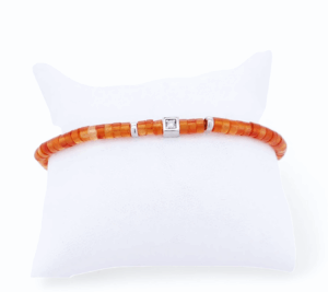 Bijou raffiné composé d’agate orange et de diamant naturel – bracelet lumineux aux tons chauds.