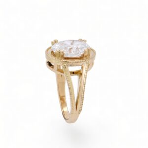 bague or jaune 18 carats avec au centre un diamant de laboratoire de 3 carats serti sur 8 griffes
